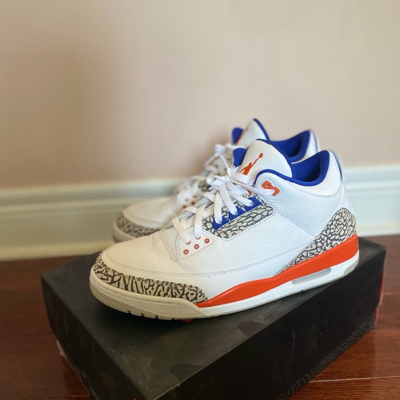 Size 13 Jordan Retro 3 NY Knicks! Worn once and are in perfect condition. - Picture 5 of 6